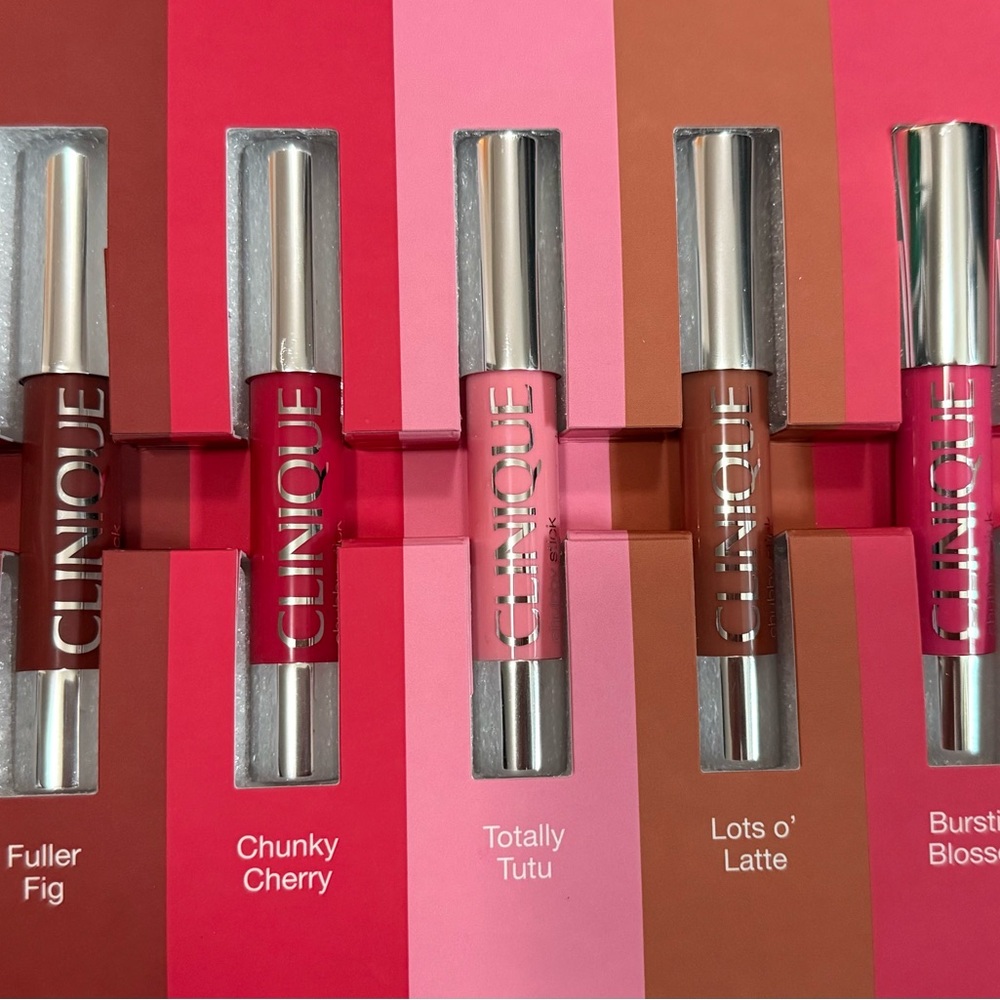 Clinique chubby stick moisturizing lip colors